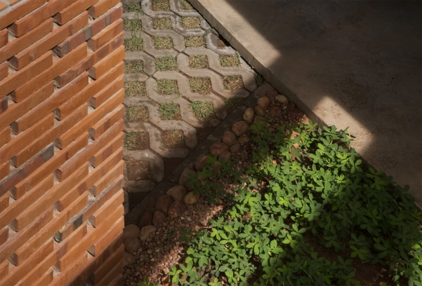 http://www.federicocairoli.com/files/gimgs/th-235_39_Vivienda Los Mangos - © Federico Cairoli (low).jpg