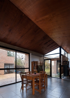 https://www.federicocairoli.com:443/files/gimgs/th-100_05_Casa Bovero - © Federico Cairoli (low).jpg