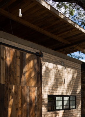 https://www.federicocairoli.com:443/files/gimgs/th-121_13_Vivienda Lui - © Federico Cairoli (low).jpg