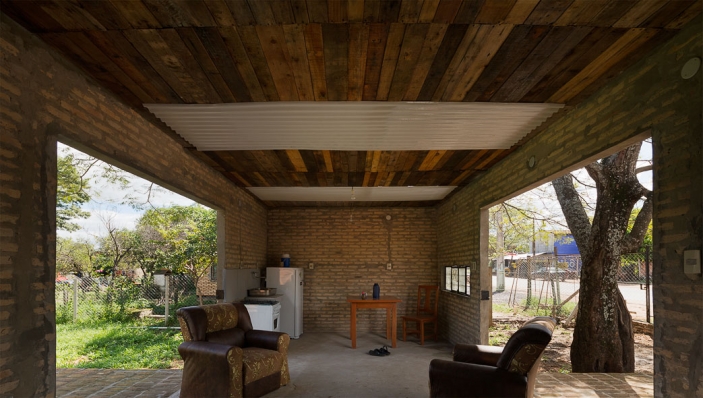 https://www.federicocairoli.com:443/files/gimgs/th-121_20_Vivienda Lui - © Federico Cairoli (low).jpg