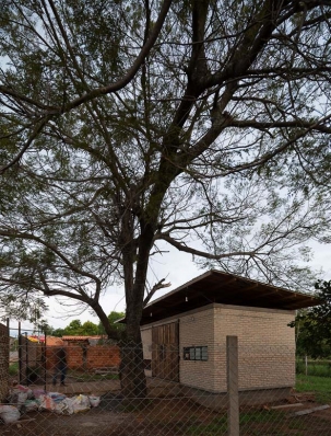 https://www.federicocairoli.com:443/files/gimgs/th-121_31_Vivienda Lui - © Federico Cairoli (low).jpg