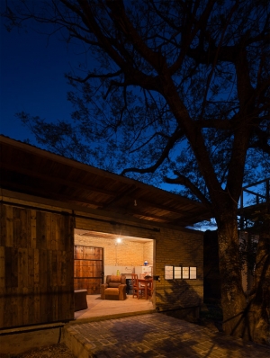 https://www.federicocairoli.com:443/files/gimgs/th-121_36_Vivienda Lui - © Federico Cairoli (low).jpg
