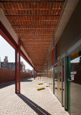 https://www.federicocairoli.com:443/files/gimgs/th-69_07_Mercado Norte - ph_Federico Cairoli(low).jpg