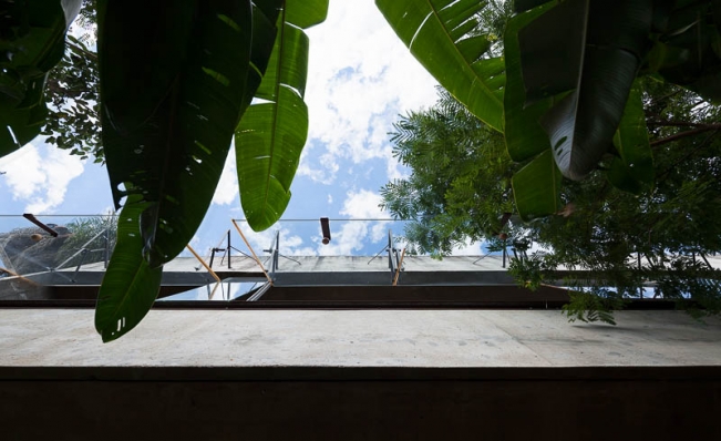 https://www.federicocairoli.com:443/files/gimgs/th-86_03_Casa en el Aire - © Federico Cairoli (low).jpg
