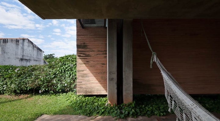https://www.federicocairoli.com:443/files/gimgs/th-86_08_Casa en el Aire - © Federico Cairoli (low).jpg
