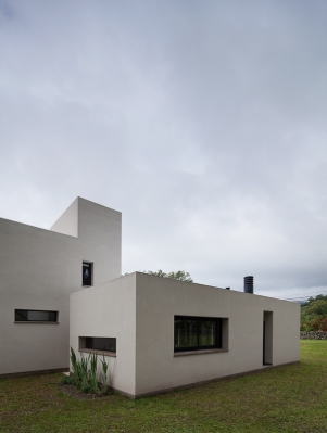 https://www.federicocairoli.com:443/files/gimgs/th-112_23_Casa AQ - © Federico Cairoli (low).jpg