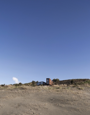 https://www.federicocairoli.com:443/files/gimgs/th-165_36_Coo Lodge - © Federico Cairoli (low).jpg