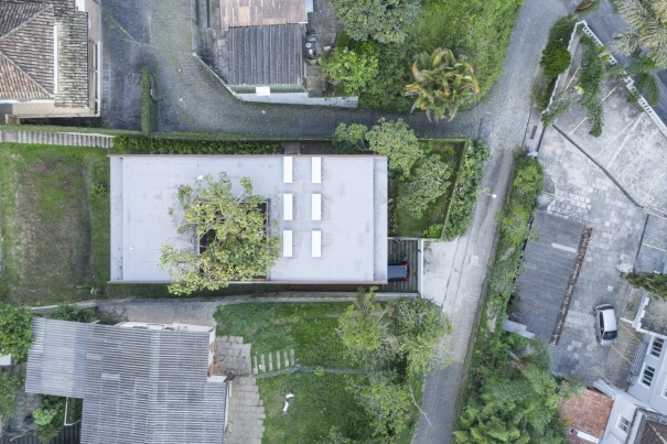 https://www.federicocairoli.com:443/files/gimgs/th-378_02_Casa Mulungu_Ronsenbusch - © Federico Cairoli (low).jpg