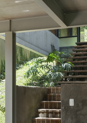 https://www.federicocairoli.com:443/files/gimgs/th-378_13_Casa Mulungu_Ronsenbusch - © Federico Cairoli (low).jpg