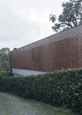 https://www.federicocairoli.com:443/files/gimgs/th-378_33_Casa Mulungu_Ronsenbusch - © Federico Cairoli (low).jpg