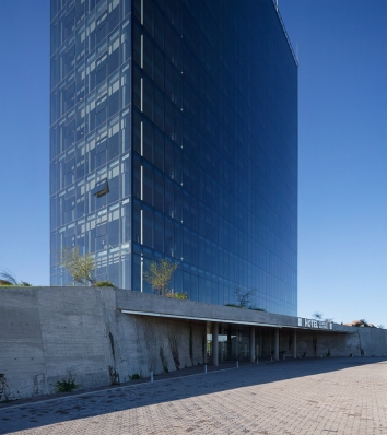 https://www.federicocairoli.com:443/files/gimgs/th-96_04_Hotel UNL - ATE - © Federico Cairoli (low).jpg