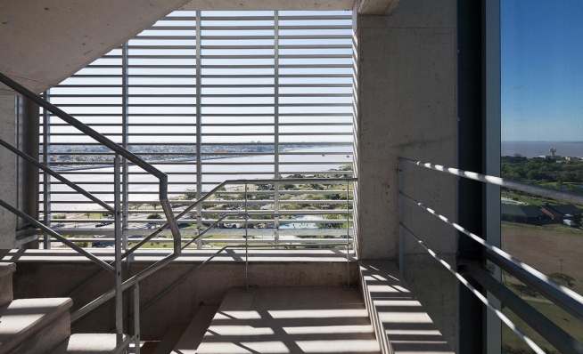 https://www.federicocairoli.com:443/files/gimgs/th-96_19_Hotel UNL - ATE - © Federico Cairoli (low).jpg